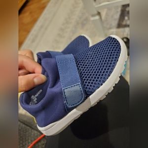 Toddler shoes 5T Cat & Jack